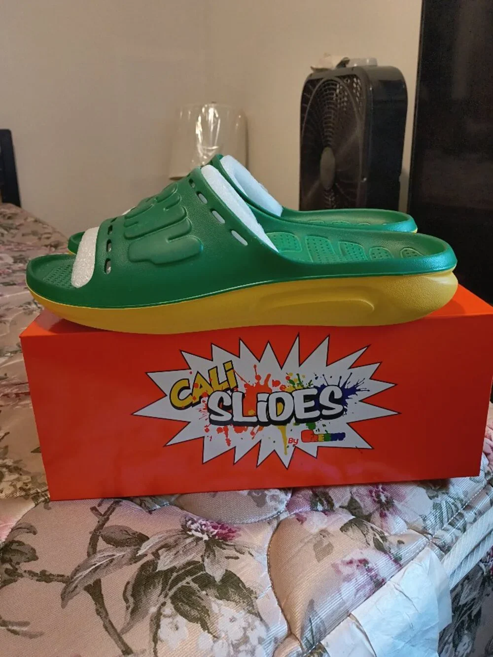 Cali Slides Mens Size 13 (retail $55 non negotiable)